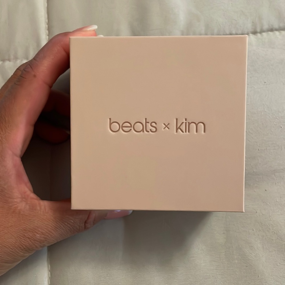 Beats 🎧 Fit Pro x Kim Kardashian